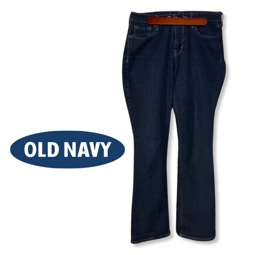 Old Navy Curvy Bootcut Jeans Size 8